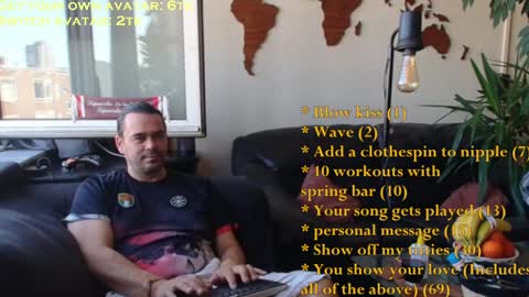 Snapshot of pannenkoekenkeizer chatting on May 26, 2026, 3:52 pm Chris online show from May 26, 2026, 3:52 pm