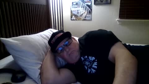 Snapshot of panos678442 chatting on April 19, 2026, 3:17 am panos online show from April 19, 2026, 3:17 am