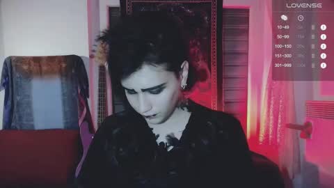 In bio online show from October 26, 2025, 10:58 pm