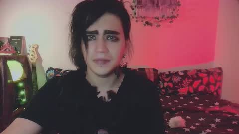 In bio online show from November 9, 2025, 1:37 am