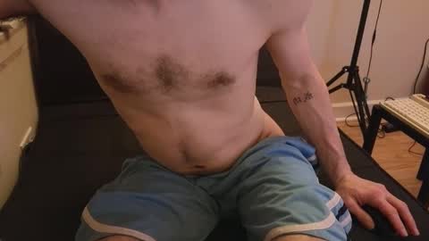 Snapshot of pantslesstraveler_plt chatting on January 4, 2025, 1:21 am PantsLessTraveler online show from January 4, 2025, 1:21 am