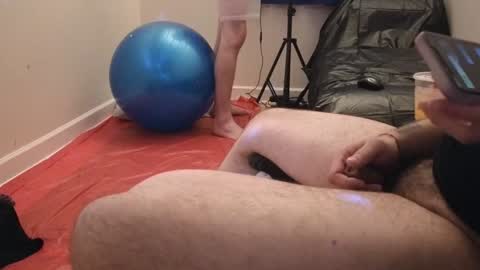 Snapshot of pantslesstraveler_plt chatting on January 18, 2025, 1:41 am PantsLessTraveler online show from January 18, 2025, 1:41 am