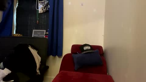 Snapshot of pantslesstraveler_plt chatting on February 23, 2025, 7:17 pm PantsLessTraveler online show from February 23, 2025, 7:17 pm