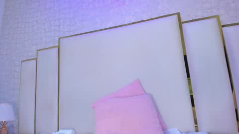 Paola  online show from February 14, 2026, 8:44 am