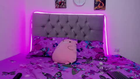 paola online show from December 5, 2024, 12:41 am