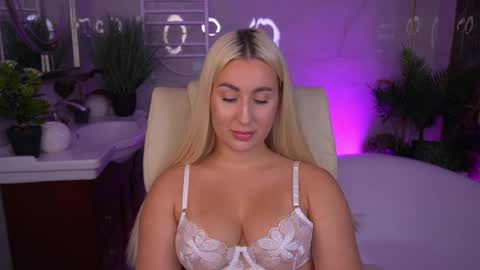 Lia online show from May 30, 2026, 1:41 pm