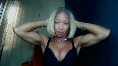Snapshot of paolla_23cm chatting on May 31, 2026, 6:31 pm PAOLLA 23CM online show from May 31, 2026, 6:31 pm