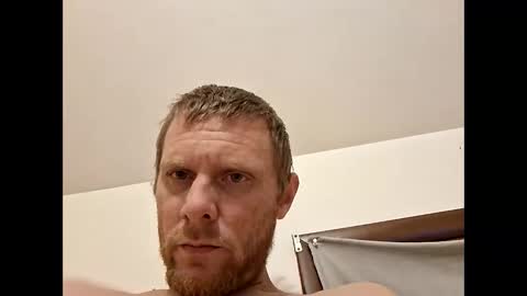 papapfouts online show from March 27, 2026, 7:47 am