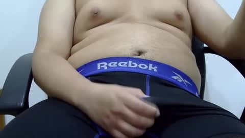 Snapshot of papimexicano703 chatting on December 26, 2024, 5:04 am papi mexicano en boxers online show from December 26, 2024, 5:04 am