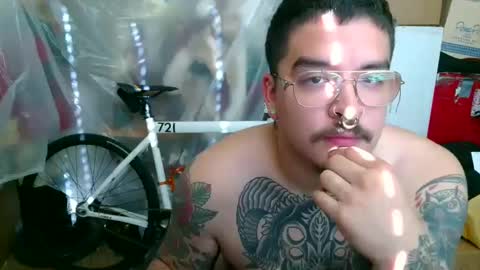Snapshot of papinchnch13s chatting on September 30, 2025, 11:10 pm Papi Chonchies online show from September 30, 2025, 11:10 pm