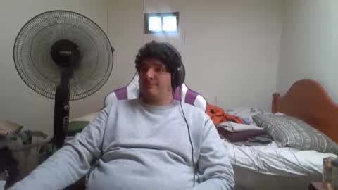 Snapshot of papitowilly999 chatting on December 1, 2025, 6:46 pm Papito online show from December 1, 2025, 6:46 pm