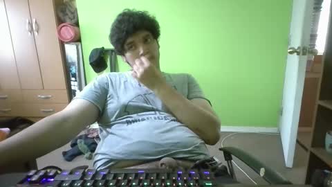 Snapshot of papitowilly999 chatting on December 4, 2025, 9:34 pm Papito online show from December 4, 2025, 9:34 pm