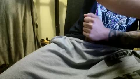 Snapshot of papychuo chatting on January 14, 2026, 12:44 pm papychuo online show from January 14, 2026, 12:44 pm