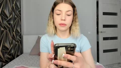 Melena online show from April 21, 2026, 9:15 am