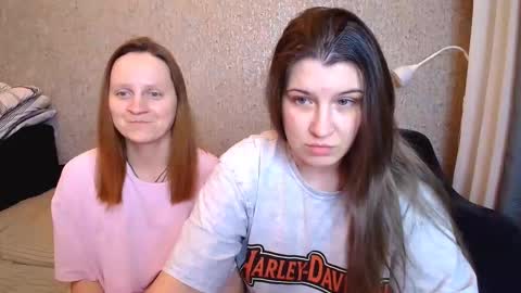 Snapshot of paradisexparadisex chatting on December 21, 2025, 3:19 pm paradisexparadisex online show from December 21, 2025, 3:19 pm