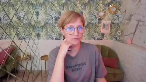 Paris online show from May 30, 2026, 6:05 pm
