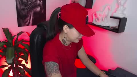 Paris D angelo online show from February 17, 2025, 11:09 pm