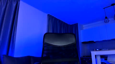 Snapshot of paris_lock chatting on December 2, 2024, 1:47 am Paris online show from December 2, 2024, 1:47 am