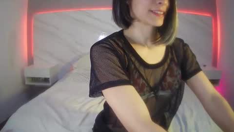 paris_vixen13 online show from October 3, 2025, 7:00 pm