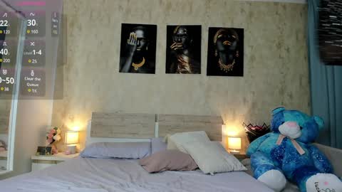 Paris online show from December 12, 2024, 5:10 am