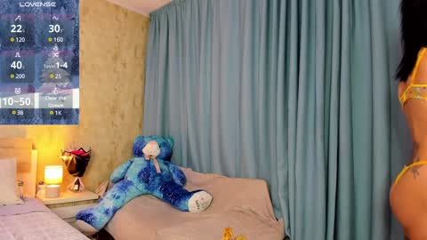 Paris online show from January 8, 2025, 5:05 am