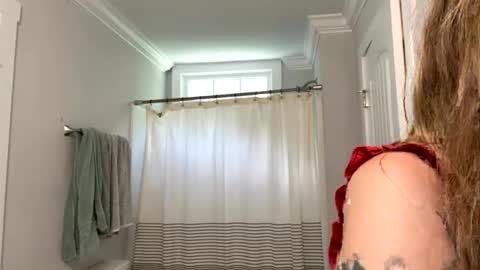 Hairy Paris online show from May 30, 2026, 1:41 pm