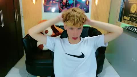 Snapshot of park_jimin1 chatting on September 17, 2025, 11:56 am park_jimin1 online show from September 17, 2025, 11:56 am