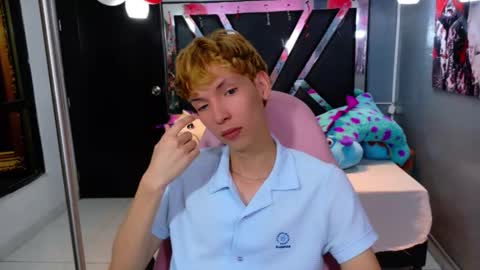 Snapshot of park_jimin1 chatting on September 24, 2025, 12:08 pm park_jimin1 online show from September 24, 2025, 12:08 pm