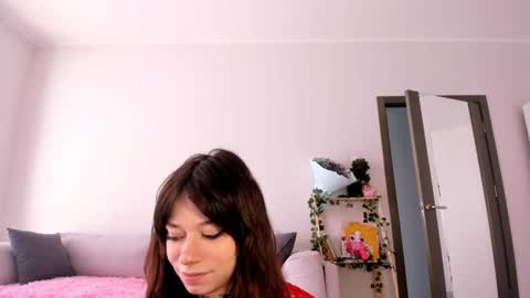 Snapshot of passionate_isabella chatting on October 12, 2025, 3:16 am Bella online show from October 12, 2025, 3:16 am