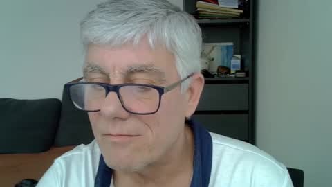 Snapshot of patrick5275 chatting on January 31, 2025, 12:29 pm patrick5275 online show from January 31, 2025, 12:29 pm