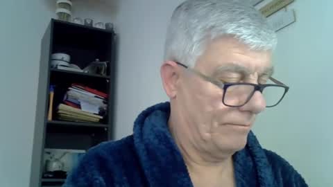 Snapshot of patrick5275 chatting on March 5, 2025, 7:05 am patrick5275 online show from March 5, 2025, 7:05 am