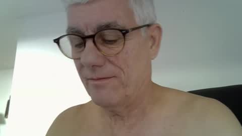 Snapshot of patrick5275 chatting on October 6, 2025, 8:23 am patrick5275 online show from October 6, 2025, 8:23 am