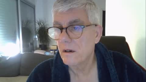 patrick5275 online show from April 17, 2026, 4:59 am