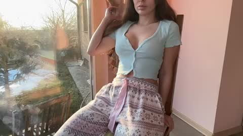 Andreea online show from March 4, 2026, 5:35 am