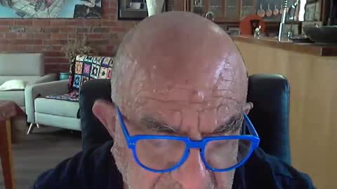 Snapshot of patvac chatting on January 1, 2025, 10:46 pm patvac online show from January 1, 2025, 10:46 pm