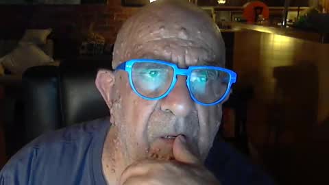Snapshot of patvac chatting on February 6, 2025, 1:21 pm patvac online show from February 6, 2025, 1:21 pm
