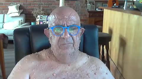 Snapshot of patvac chatting on March 12, 2025, 3:46 am patvac online show from March 12, 2025, 3:46 am