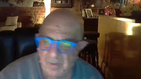 Snapshot of patvac chatting on April 23, 2026, 3:47 pm patvac online show from April 23, 2026, 3:47 pm
