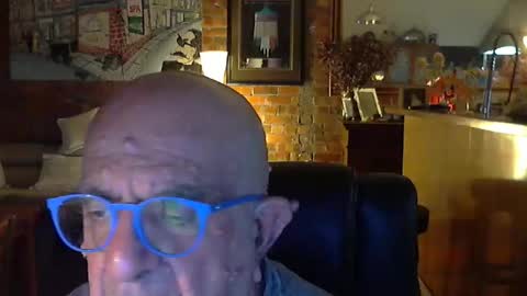 Snapshot of patvac chatting on May 16, 2026, 3:11 pm patvac online show from May 16, 2026, 3:11 pm