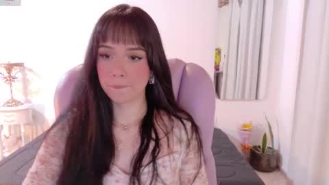 Sofa online show from March 23, 2026, 4:16 am