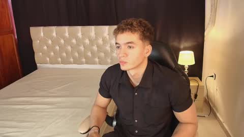 Snapshot of paul_george212 chatting on March 14, 2026, 2:33 pm Paull George online show from March 14, 2026, 2:33 pm