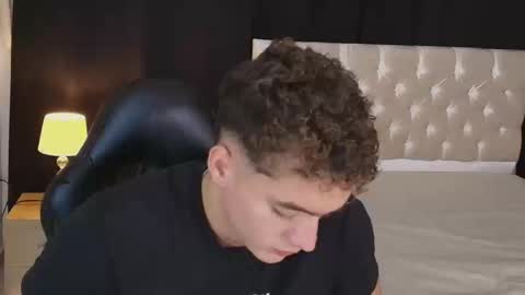 Snapshot of paul_george212 chatting on March 16, 2026, 3:49 pm Paull George online show from March 16, 2026, 3:49 pm