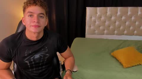 Snapshot of paul_george212 chatting on March 28, 2026, 3:00 pm Paull George online show from March 28, 2026, 3:00 pm