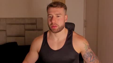 PAUL ROGER online show from December 13, 2024, 2:21 am