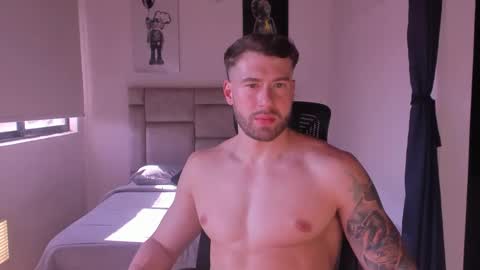 PAUL ROGER online show from February 20, 2025, 9:09 pm