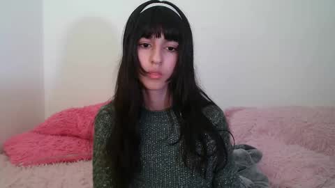 Snapshot of paulainblue chatting on February 15, 2025, 6:12 am   online show from February 15, 2025, 6:12 am