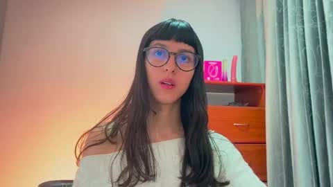 Snapshot of paulainblue chatting on April 30, 2026, 3:57 am online show from April 30, 2026, 3:57 am
