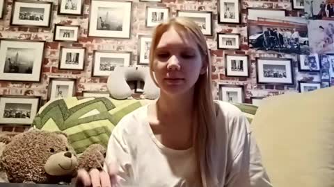 Snapshot of pauldahm chatting on November 18, 2025, 7:35 am Eva online show from November 18, 2025, 7:35 am