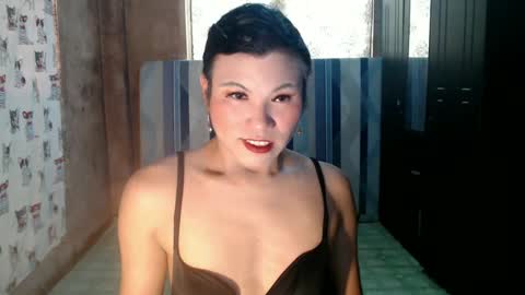 Snapshot of pauleenmargaret chatting on December 8, 2024, 4:57 am Pauleen Margaret online show from December 8, 2024, 4:57 am