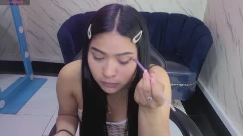 Live 800am 200pm COLOMBIAN HOUR online show from November 4, 2025, 1:21 pm